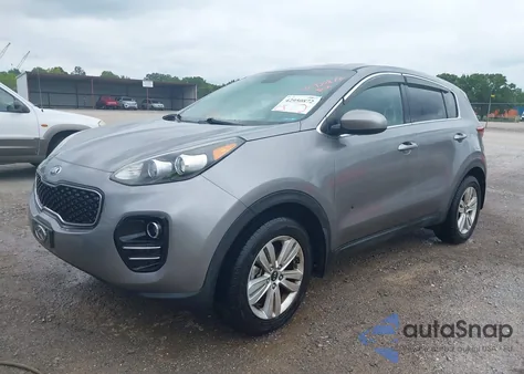 2018 Kia Sportage Lx z USA, uszkodzony, nr VIN KNDPMCAC9J7315577